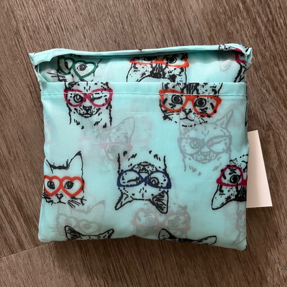 Foldable Reusable Bag with Clip - Cat Print - Picture 2 of 2